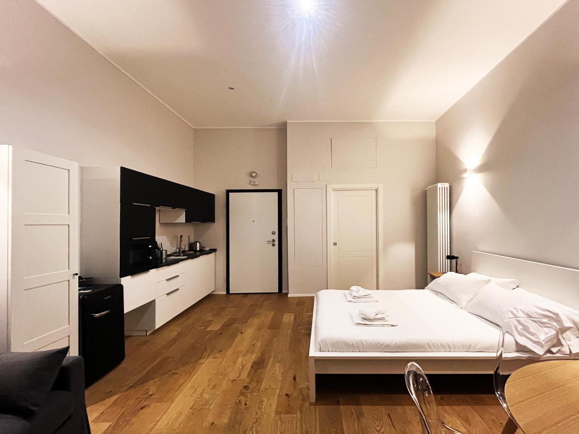 Giano Host - Pellicceria